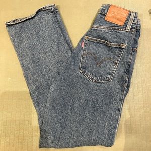 Levi’s Ribcage straight jeans size 26